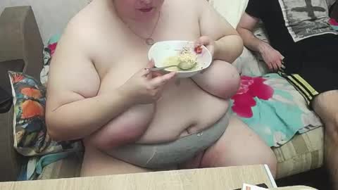 mia_muv online show from May 31, 2026, 6:20 pm