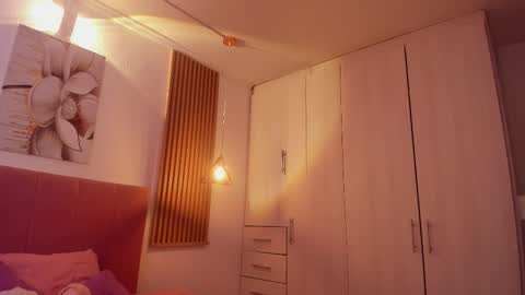 Mia Nevaeh - follow me online show from September 11, 2025, 8:42 pm