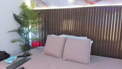 Snapshot of mia_pineda chatting on June 21, 2026, 8:00 pm Mariana online show from June 21, 2026, 8:00 pm