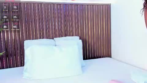 Snapshot of mia_pineda chatting on July 8, 2026, 3:49 pm Mariana online show from July 8, 2026, 3:49 pm