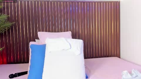 Snapshot of mia_pineda chatting on July 23, 2026, 9:35 pm Mariana online show from July 23, 2026, 9:35 pm