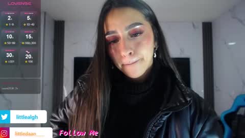 Snapshot of mia_ponce_a chatting on November 14, 2025, 1:59 am MIA online show from November 14, 2025, 1:59 am