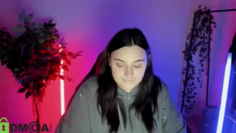 Mia online show from February 20, 2026, 11:05 pm