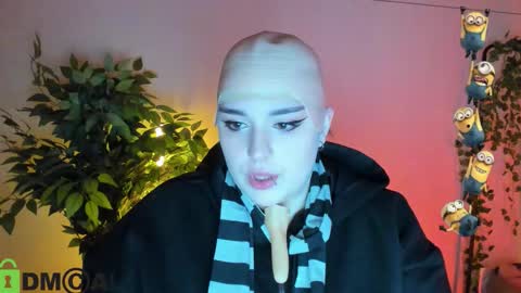 Mia online show from February 25, 2026, 12:42 am