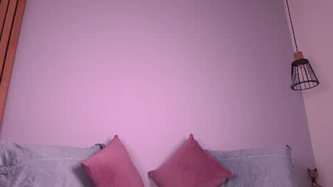 Snapshot of mia_reeves chatting on July 7, 2026, 1:37 pm Mia Reeves online show from July 7, 2026, 1:37 pm