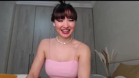 Snapshot of mia_rie chatting on June 8, 2026, 4:24 am Mia Rie online show from June 8, 2026, 4:24 am