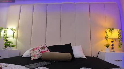 Snapshot of mia_rousse25 chatting on December 1, 2025, 1:43 am mia rousse25 online show from December 1, 2025, 1:43 am