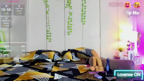 Snapshot of mia_rousse25 chatting on May 3, 2026, 11:27 am mia rousse25 online show from May 3, 2026, 11:27 am