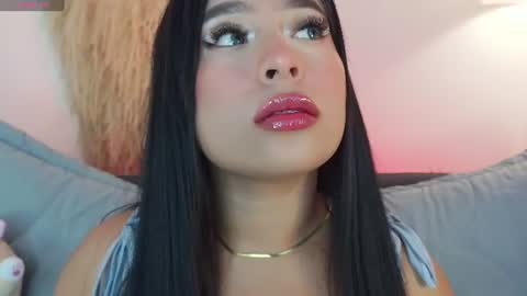Snapshot of mia_roux1 chatting on July 24, 2026, 10:19 pm Mia online show from July 24, 2026, 10:19 pm