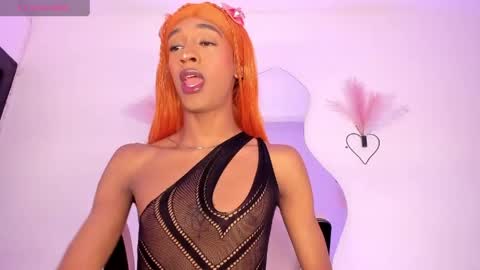 mia_royal online show from May 9, 2026, 1:16 pm