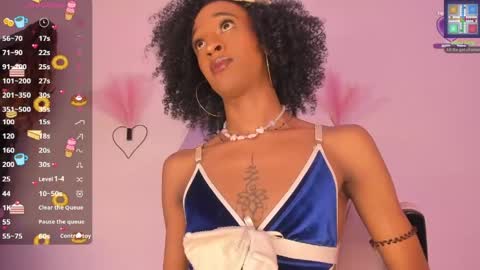 mia_royal online show from May 10, 2026, 2:33 pm