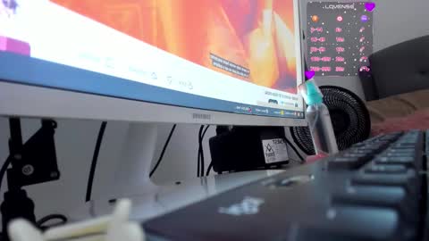 Miia online show from March 17, 2026, 3:37 pm