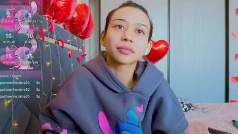 Snapshot of mia_sirenia chatting on February 18, 2025, 8:59 am Mia online show from February 18, 2025, 8:59 am