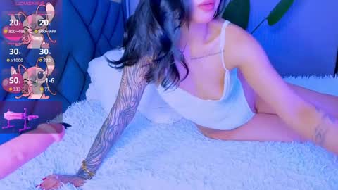 Mia online show from April 24, 2026, 5:59 pm