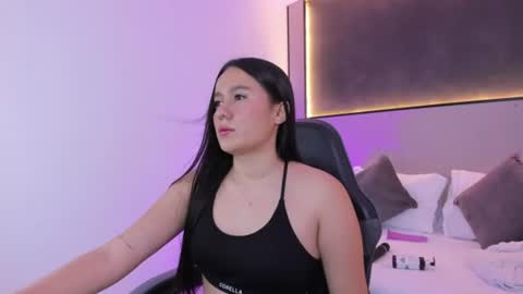 M I A online show from July 26, 2026, 2:09 am