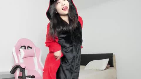  Your Soyun  online show from November 5, 2025, 5:13 pm