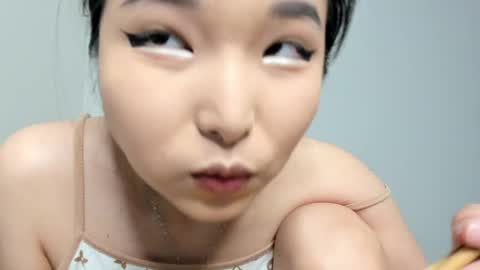 Snapshot of mia_soyun chatting on May 8, 2026, 12:10 pm Your Soyun online show from May 8, 2026, 12:10 pm
