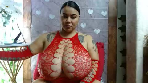 Snapshot of mia_squirt_big chatting on February 15, 2026, 10:39 pm Mia squirt big INDEPENDENT MODEL...ONLYFANS online show from February 15, 2026, 10:39 pm
