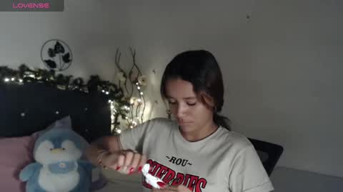 mia_sweetdc online show from December 9, 2024, 6:57 pm