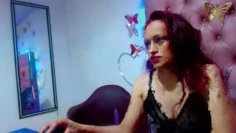 mia online show from April 14, 2026, 8:59 pm