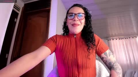 Snapshot of mia_velvet1 chatting on May 6, 2026, 12:54 pm MIA online show from May 6, 2026, 12:54 pm