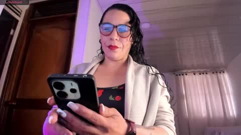 Snapshot of mia_velvet1 chatting on May 7, 2026, 12:10 pm MIA online show from May 7, 2026, 12:10 pm