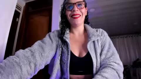 Snapshot of mia_velvet1 chatting on August 1, 2026, 11:20 am MIA online show from August 1, 2026, 11:20 am