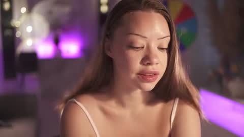VixenMia online show from June 30, 2026, 2:56 am