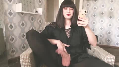 mia_wallase online show from April 23, 2026, 2:30 pm