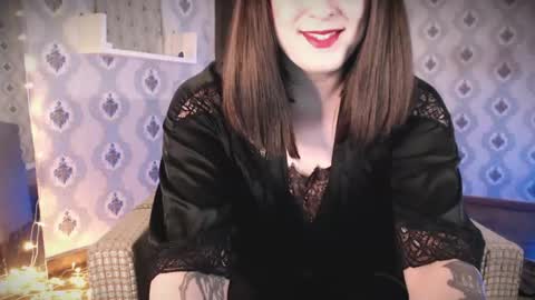 mia_wallase online show from April 29, 2026, 3:54 am