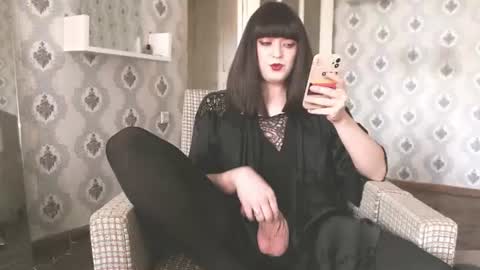 Snapshot of mia_wallase chatting on June 13, 2026, 8:01 am mia_wallase online show from June 13, 2026, 8:01 am