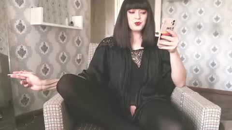 mia_wallase online show from July 30, 2026, 7:07 am