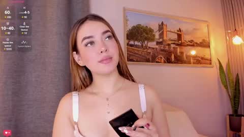 Snapshot of mia_white11 chatting on February 14, 2025, 12:36 pm Mia White online show from February 14, 2025, 12:36 pm