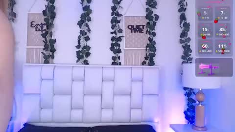 Snapshot of miaa_gh1 chatting on February 25, 2025, 1:06 pm Mia online show from February 25, 2025, 1:06 pm