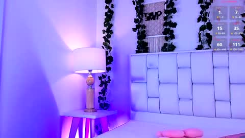 Snapshot of miaa_gh1 chatting on May 28, 2026, 11:29 am Mia online show from May 28, 2026, 11:29 am
