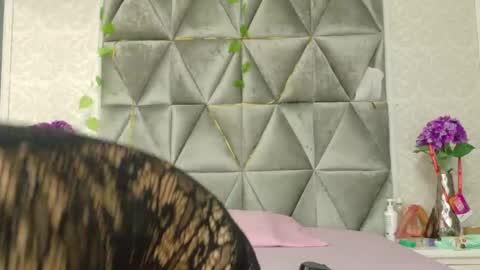 Snapshot of miaa_grace_ chatting on May 25, 2026, 1:17 pm MIIA online show from May 25, 2026, 1:17 pm