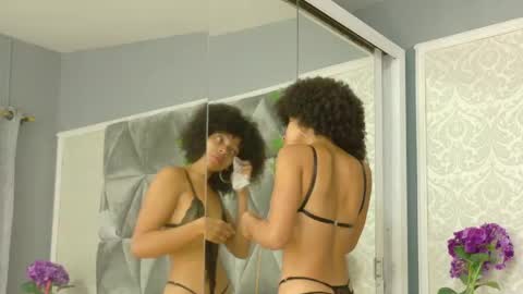 Snapshot of miaa_grace_ chatting on May 26, 2026, 1:07 pm MIIA online show from May 26, 2026, 1:07 pm