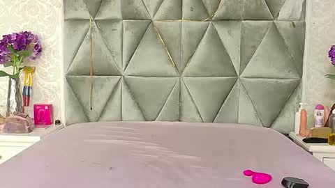 Snapshot of miaa_grace_ chatting on June 26, 2026, 1:37 pm MIIA online show from June 26, 2026, 1:37 pm