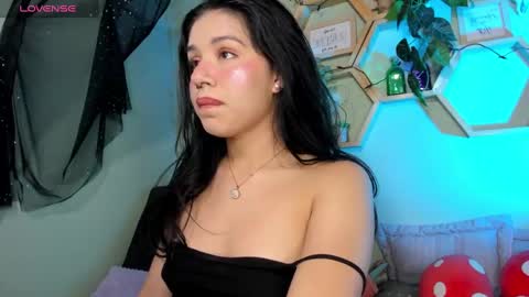 Snapshot of miaa_rose__ chatting on December 15, 2024, 5:23 am Miaa online show from December 15, 2024, 5:23 am