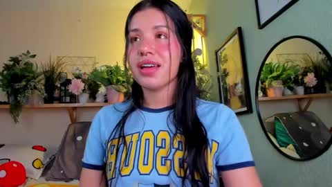 Snapshot of miaa_rose__ chatting on February 1, 2025, 4:03 am Miaa online show from February 1, 2025, 4:03 am