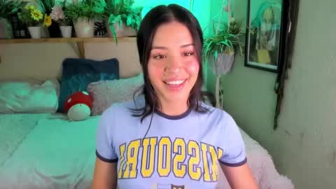 Snapshot of miaa_rose__ chatting on November 25, 2025, 8:31 pm Miaa online show from November 25, 2025, 8:31 pm