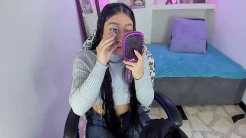 Snapshot of miaa_scott chatting on September 17, 2025, 1:02 pm online show from September 17, 2025, 1:02 pm