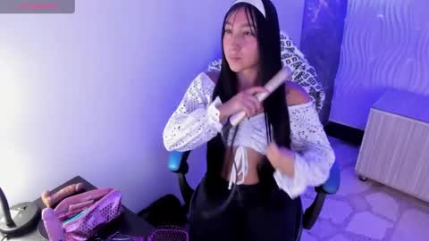 Snapshot of miaa_scott chatting on October 3, 2025, 1:30 pm online show from October 3, 2025, 1:30 pm