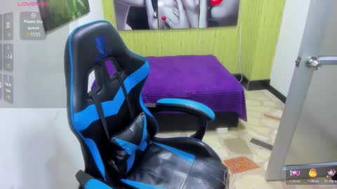 Snapshot of miaa_scott chatting on November 29, 2025, 3:48 pm online show from November 29, 2025, 3:48 pm