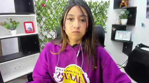 Miaa online show from March 5, 2026, 11:45 pm