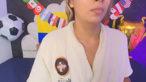 Mia online show from July 16, 2026, 12:00 pm