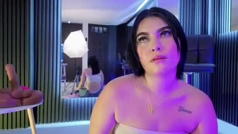 Miaa Farrel online show from February 20, 2026, 3:34 pm