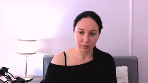 Mia online show from July 20, 2026, 4:20 pm
