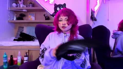 Snapshot of miaamane chatting on February 25, 2025, 12:55 pm Mia online show from February 25, 2025, 12:55 pm