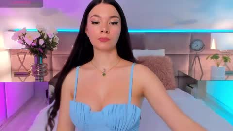 Snapshot of miaamuse chatting on June 6, 2026, 6:56 pm Mia online show from June 6, 2026, 6:56 pm